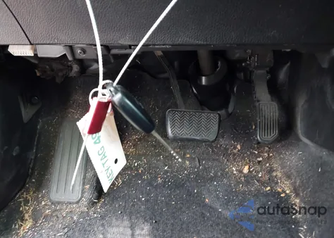 2016 Toyota Rav4 Xle z USA, uszkodzony, nr VIN 2T3WFREV9GW237500